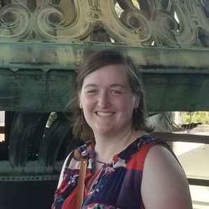 Meet your Posher, Elizabeth